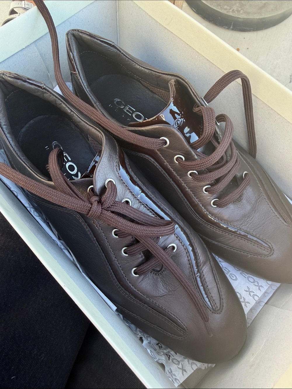 Geox womens Dark Brown Leather Lace-Up Oxfords